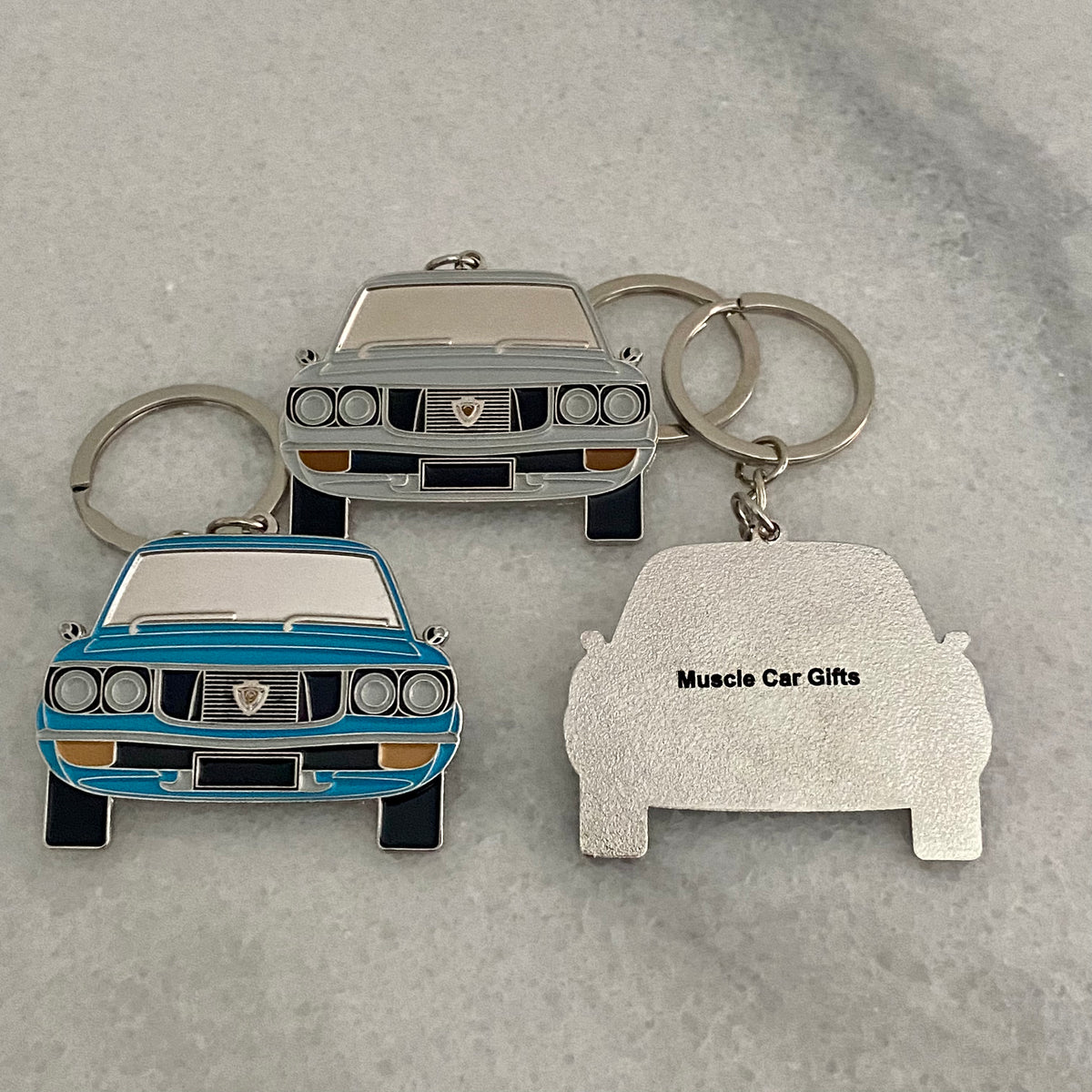 🔴MAZDA - Japanese Famous Car Company - well made vintage keychain🔴type 3